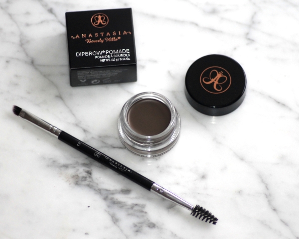 Review: DipBrow – Hills Beverly Decay Anastasia Flaw Pomade –